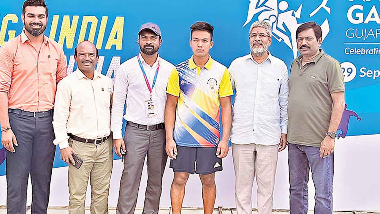 బీచ్‌ వాలీబాల్‌లో స్వర్ణం