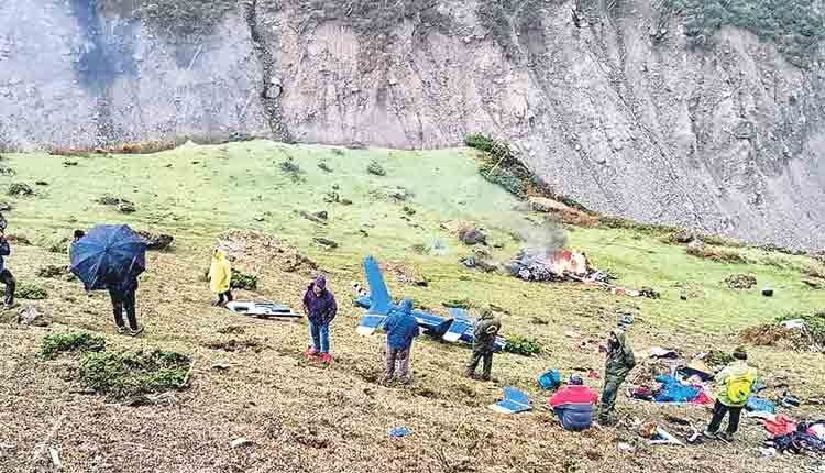 కేదార్‌నాథ్‌లో కుప్పకూలిన యాత్రికుల హెలికాప్టర్‌