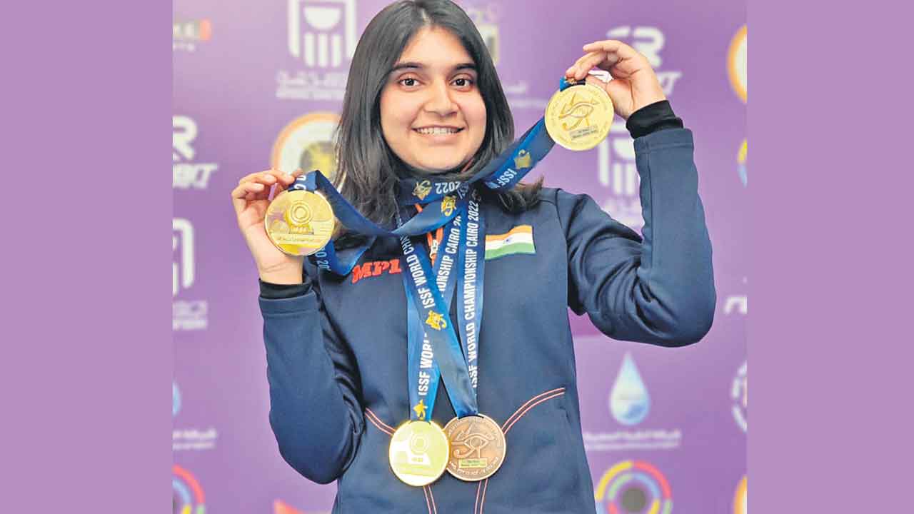 మన షూటర్ల జోరు