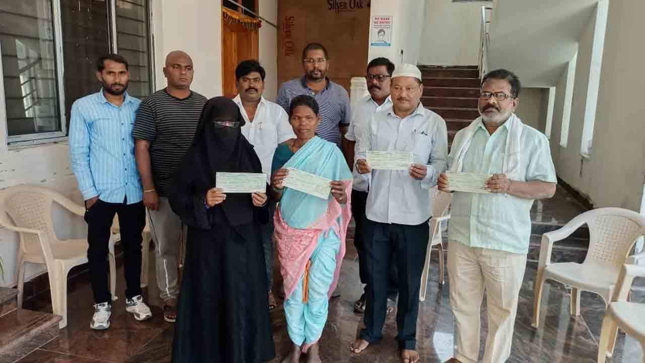 సంక్షేమ పథకాల అమలులో దేశానికే ఆదర్శం