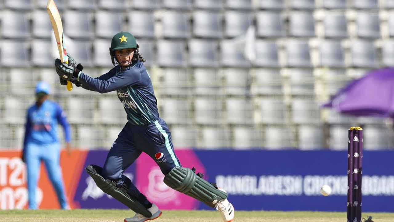 భారత్‌కు పాక్‌ షాక్‌