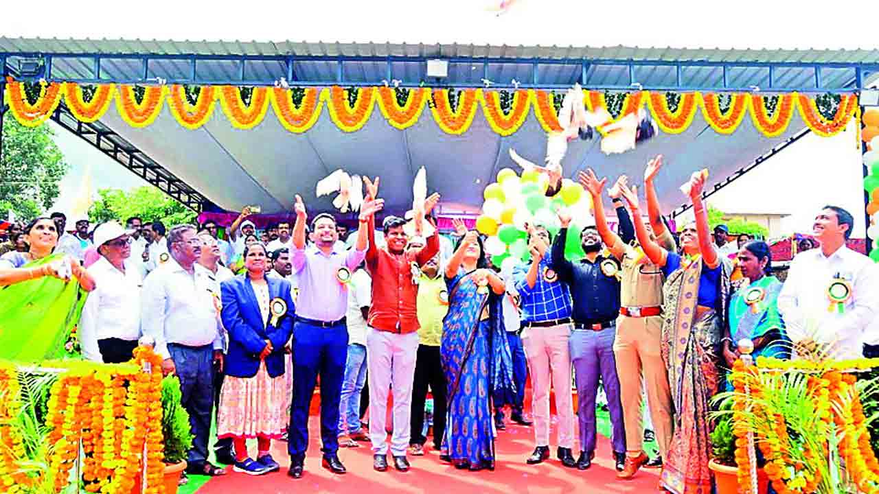 రాష్ట్రస్థాయి గిరిజన క్రీడోత్సవాలు షురూ.