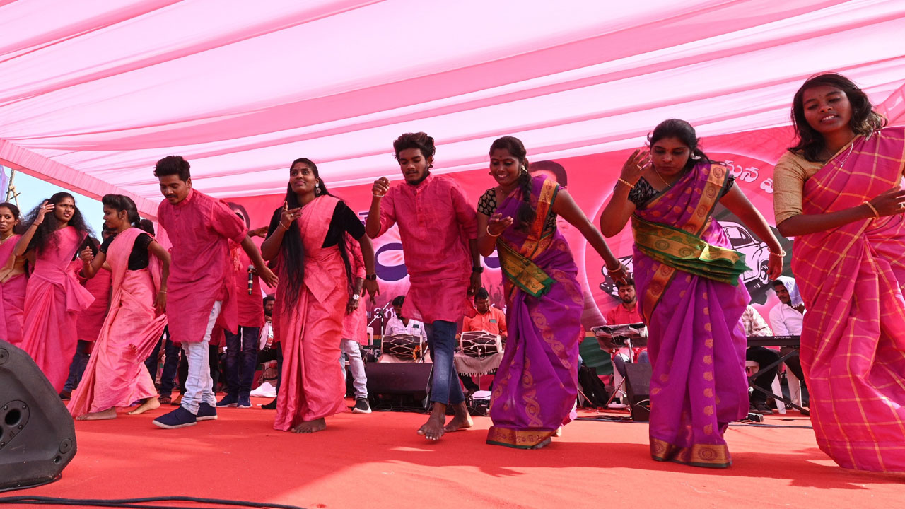 పరవశించిన బంగారిగడ్డ