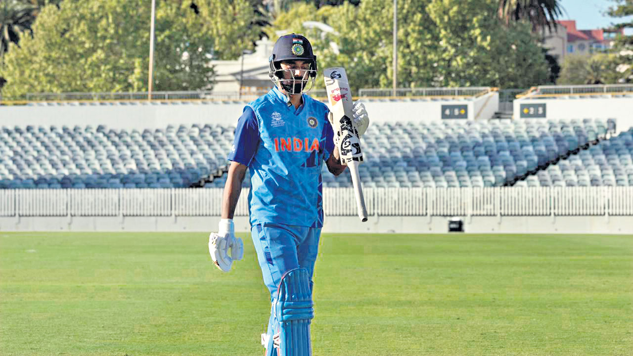 రాహుల్‌ రాణించినా..