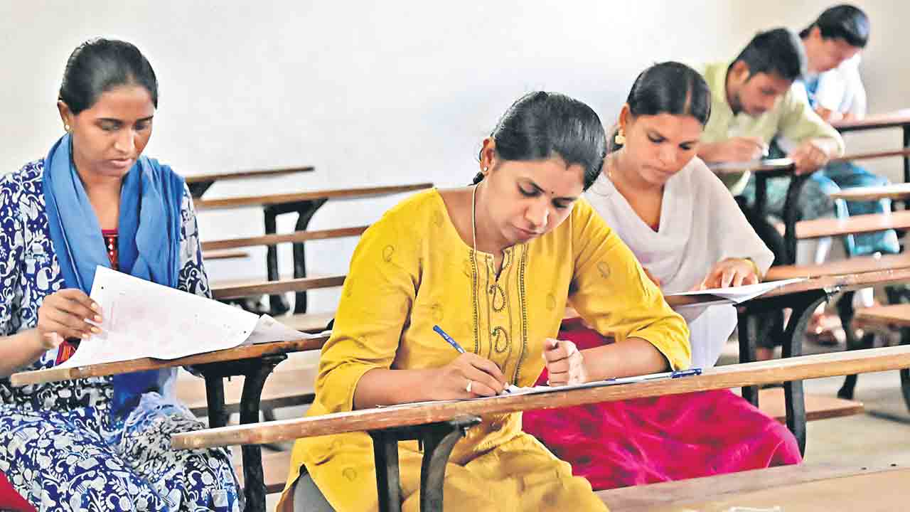 సజావుగా గ్రూప్‌-1 ప్రిలిమ్స్‌