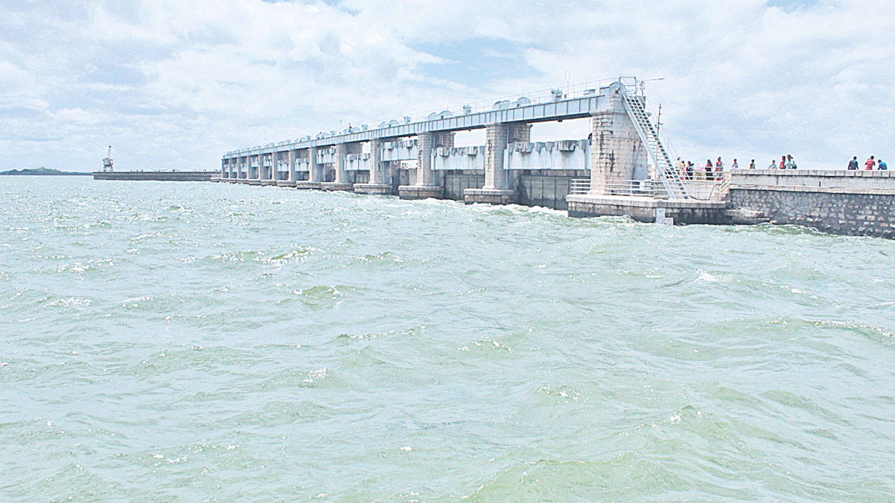 జల సవ్వడి