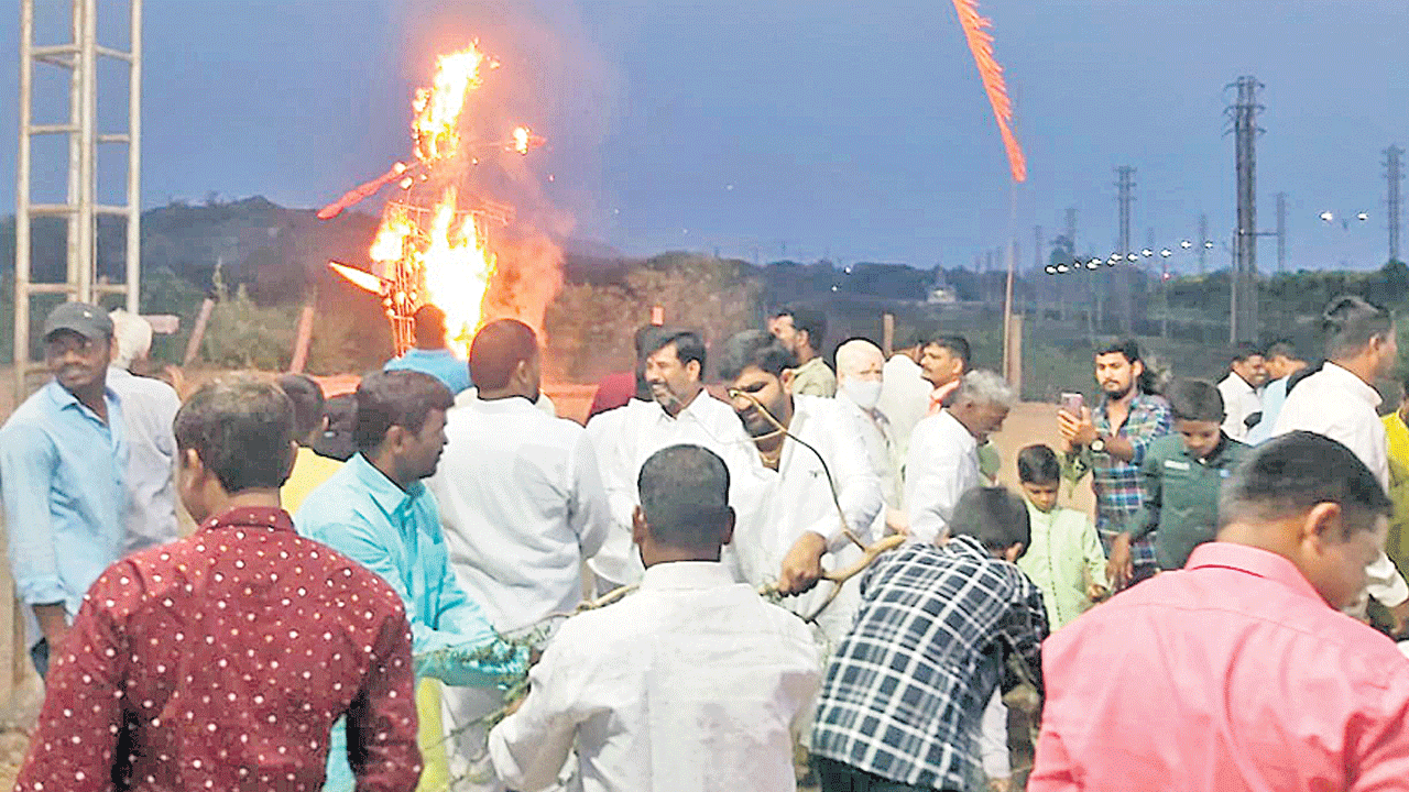 ఘనంగా విజయదశమి వేడుకలు