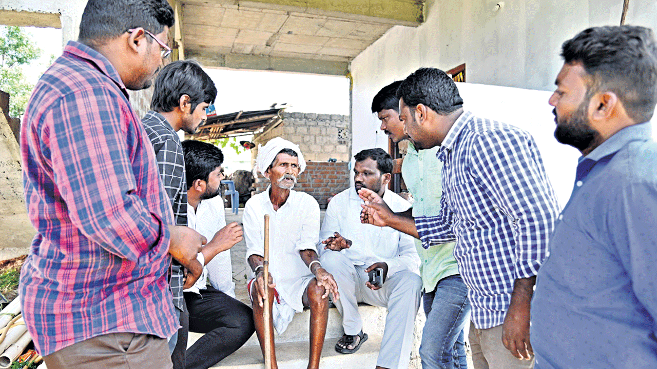 హలో విద్యార్థి.. చలో మునుగోడు