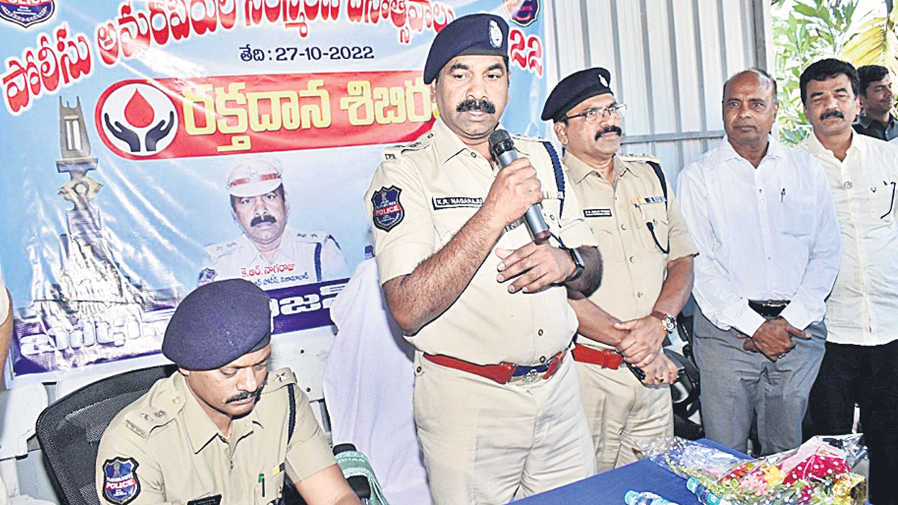 రక్తదాన శిబిరం అభినందనీయం