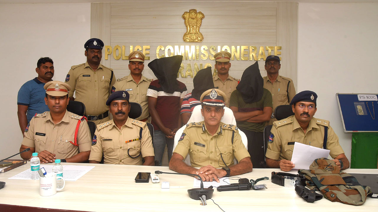 నకిలీ ఎన్‌ఐఏ అధికారి అరెస్ట్‌