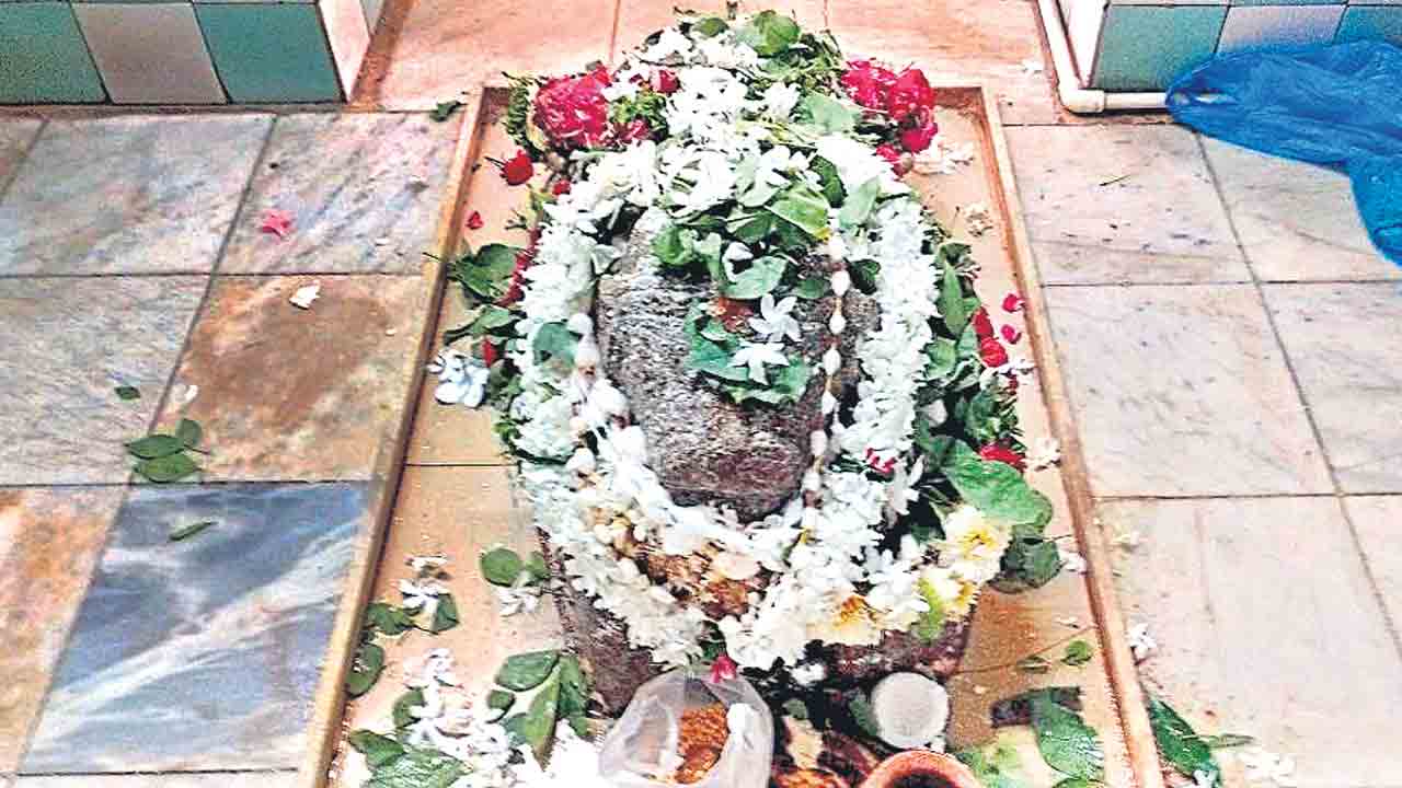 భక్తుల కొంగు బంగారం… ఆది బసవేశ్వరాలయం