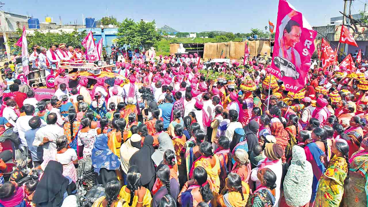 జోరు పెంచిన కారు