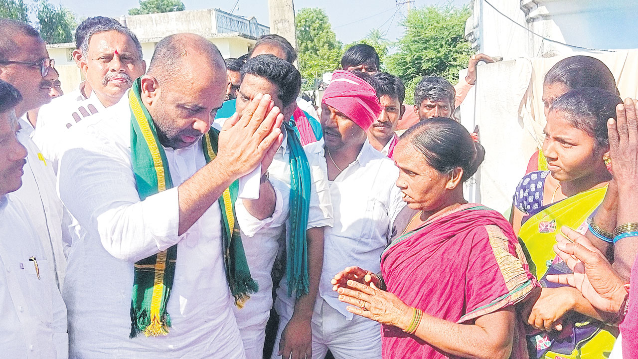 బీజేపీవి నీచ రాజకీయాలు