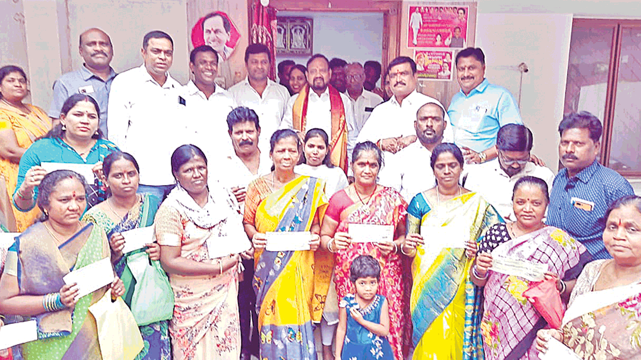 ప్రతి పేదింటి ఆడబిడ్డకూ పెండ్లి కానుక