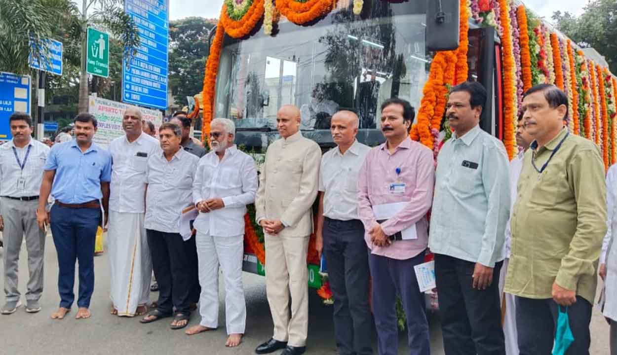 తిరుమల తిరుపతి దేవస్థానానికి 10 ఓలెక్ట్రా ఎలక్ట్రిక్ బస్సులు