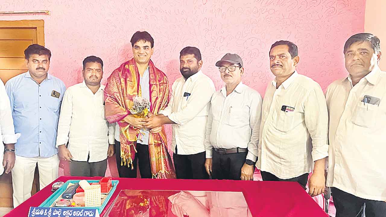 తహసీల్‌ కార్యాలయానికి ఎంపీ రాక