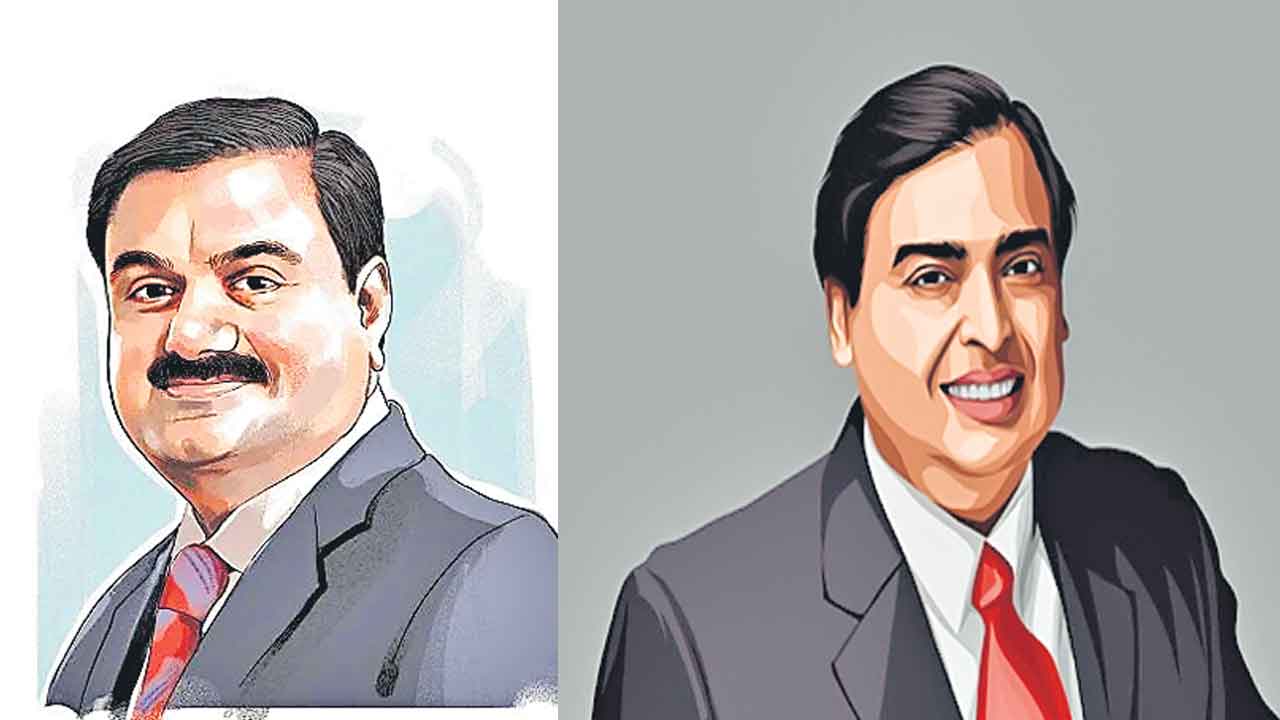 కరోనా కాలంలో జనం బికారులు.. వారు కుబేరులు