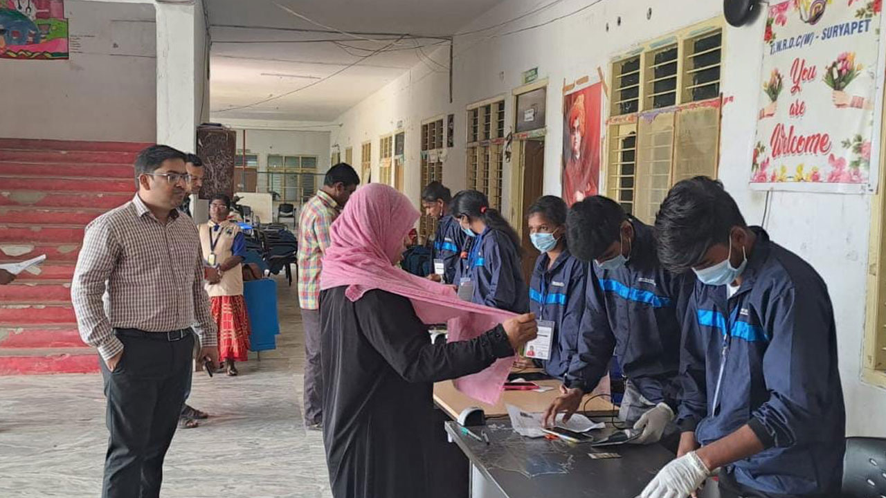 సజావుగా గ్రూప్‌-1 ప్రిలిమినరీ పరీక్ష