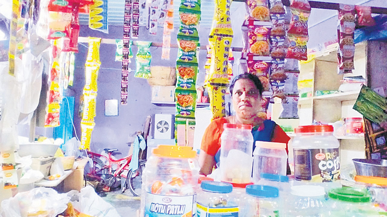 సర్కారు ప్రోత్సాహం.. ఉత్సాహంగా వ్యాపారం