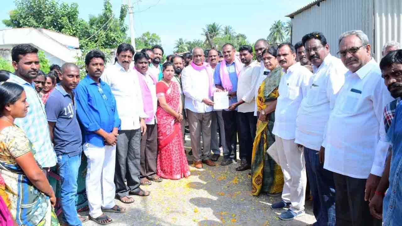 ఇంటింటికీ సంక్షేమ పథకాలు