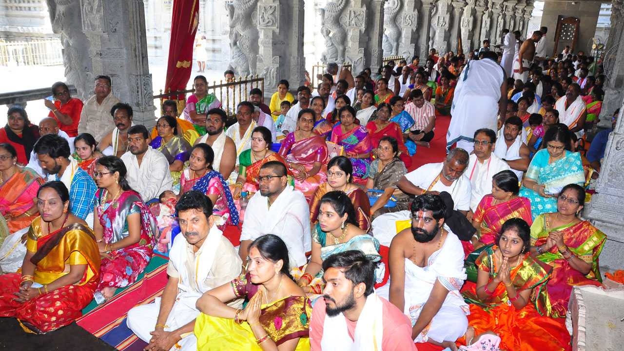 యాదాద్రిలో కార్తిక వ్రత పూజలు