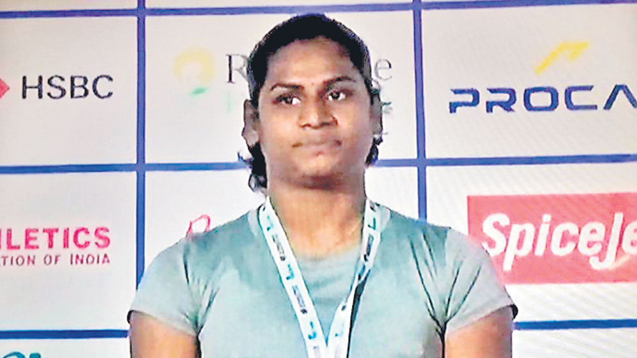 నందినికి స్వర్ణం