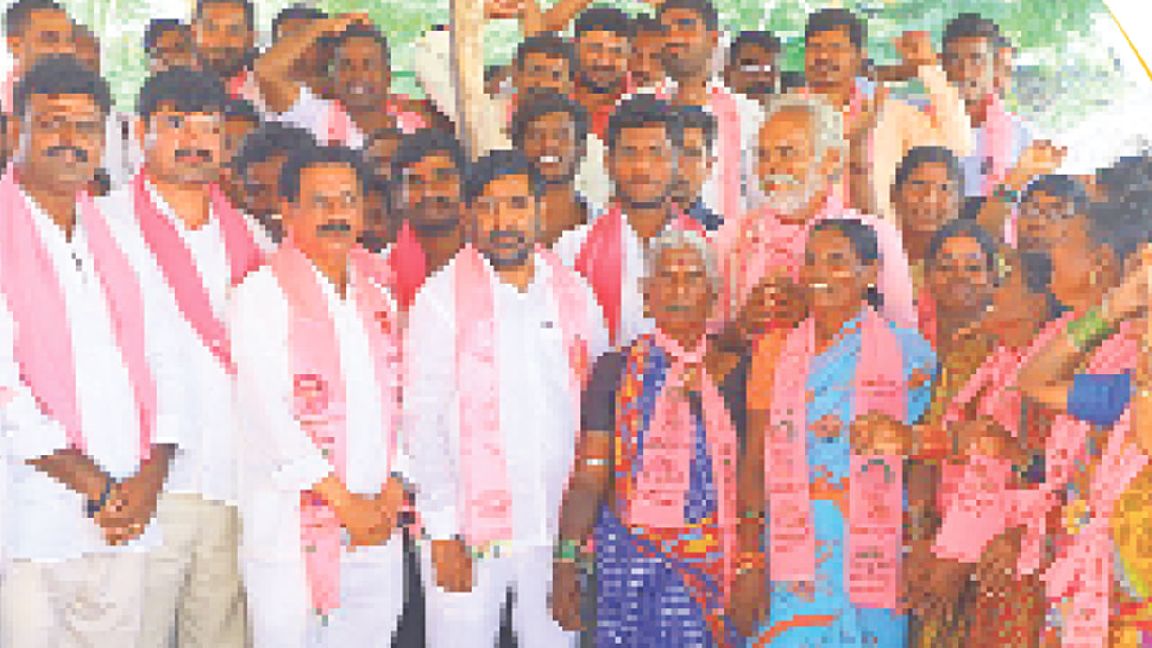 భూ నిర్వాసితులకు అండగా ప్రభుత్వం