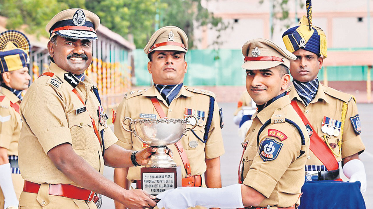 ముగిసిన ఐపీఎస్‌ల బేసిక్‌ శిక్షణ