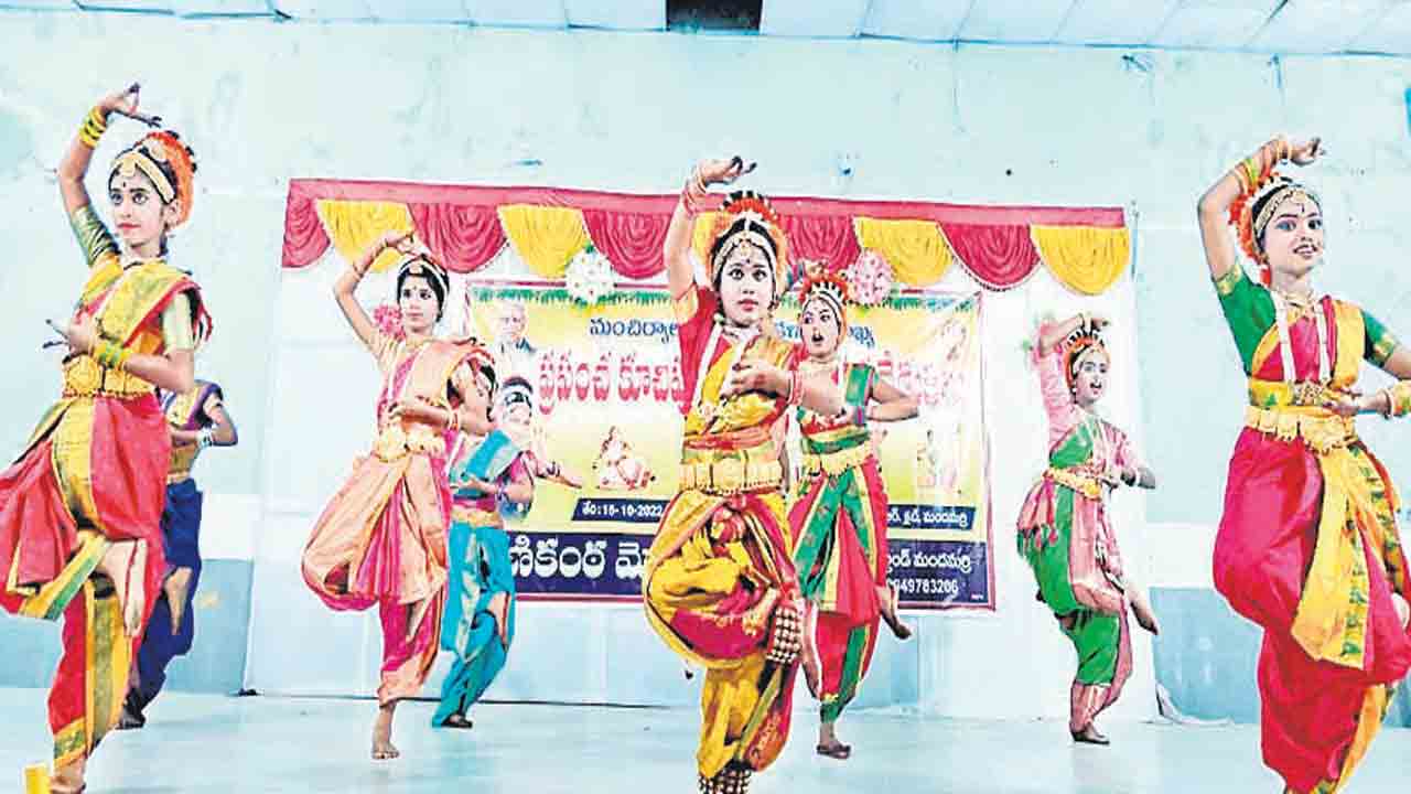 అలరించిన నాట్యం.. మందమర్రిలో ప్రపంచ కూచిపూడి నృత్య దినోత్సవం