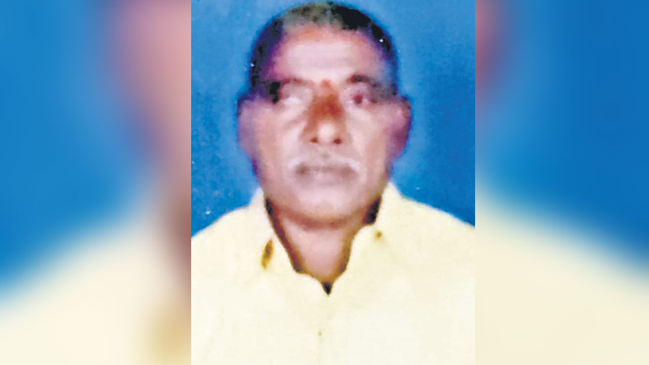 చెరువులో స్నానం చేస్తుండగా గుండెపోటు