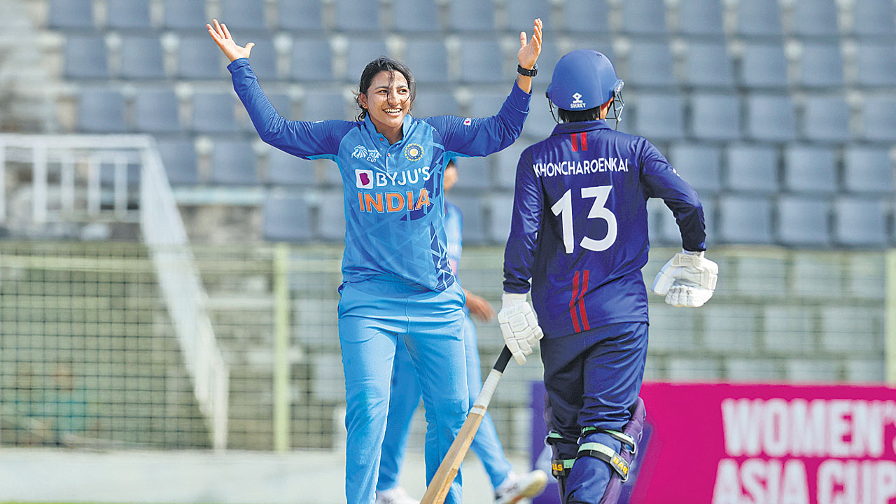 భళా అమ్మాయిలు