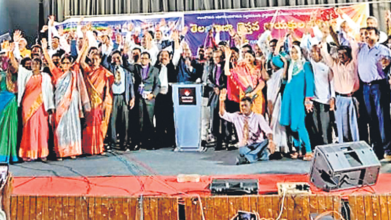 బీఆర్‌ఎస్‌కు క్రిస్టియన్‌ కౌన్సిల్‌ మద్దతు