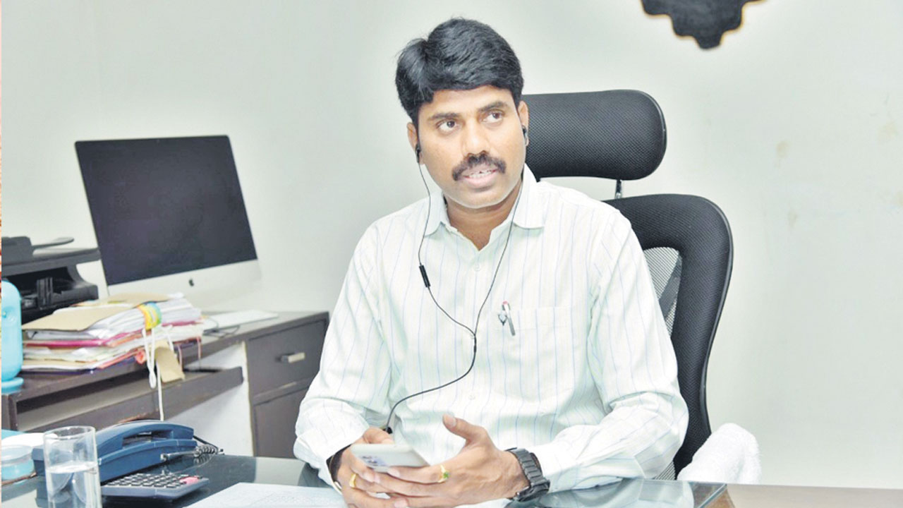 జీపీలు విద్యుత్‌ బకాయిలను వెంటనే చెల్లించాలి