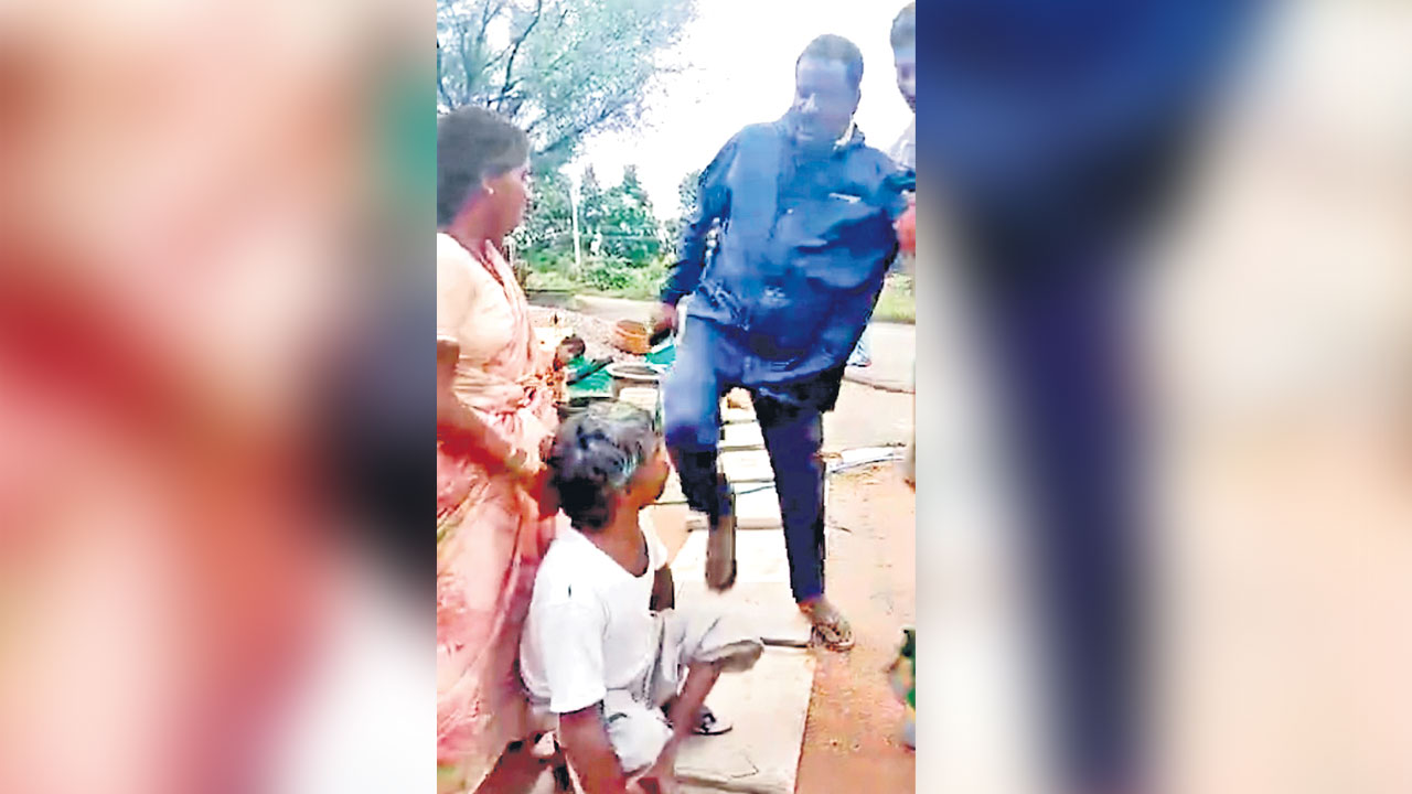 దివ్యాంగుడిపై సర్పంచ్‌ దాడి