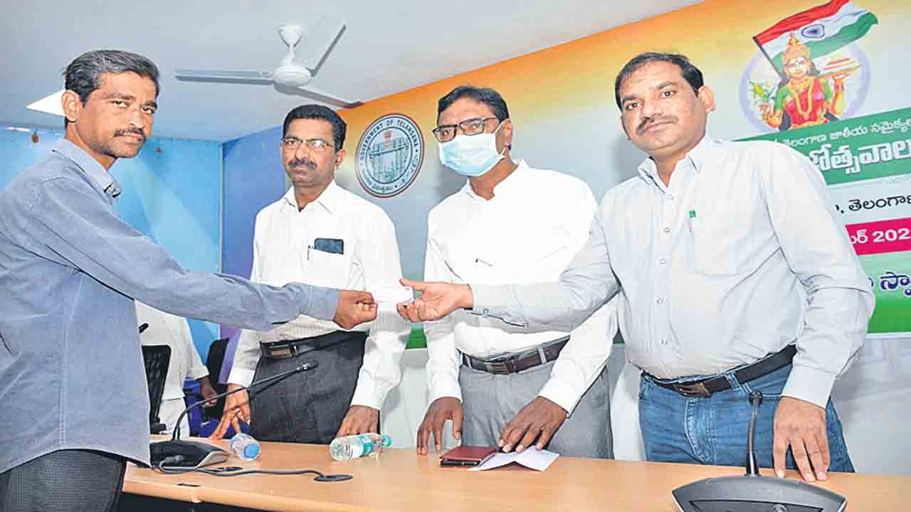 డయాలసిస్ పేషేంట్లకు ఆసరా