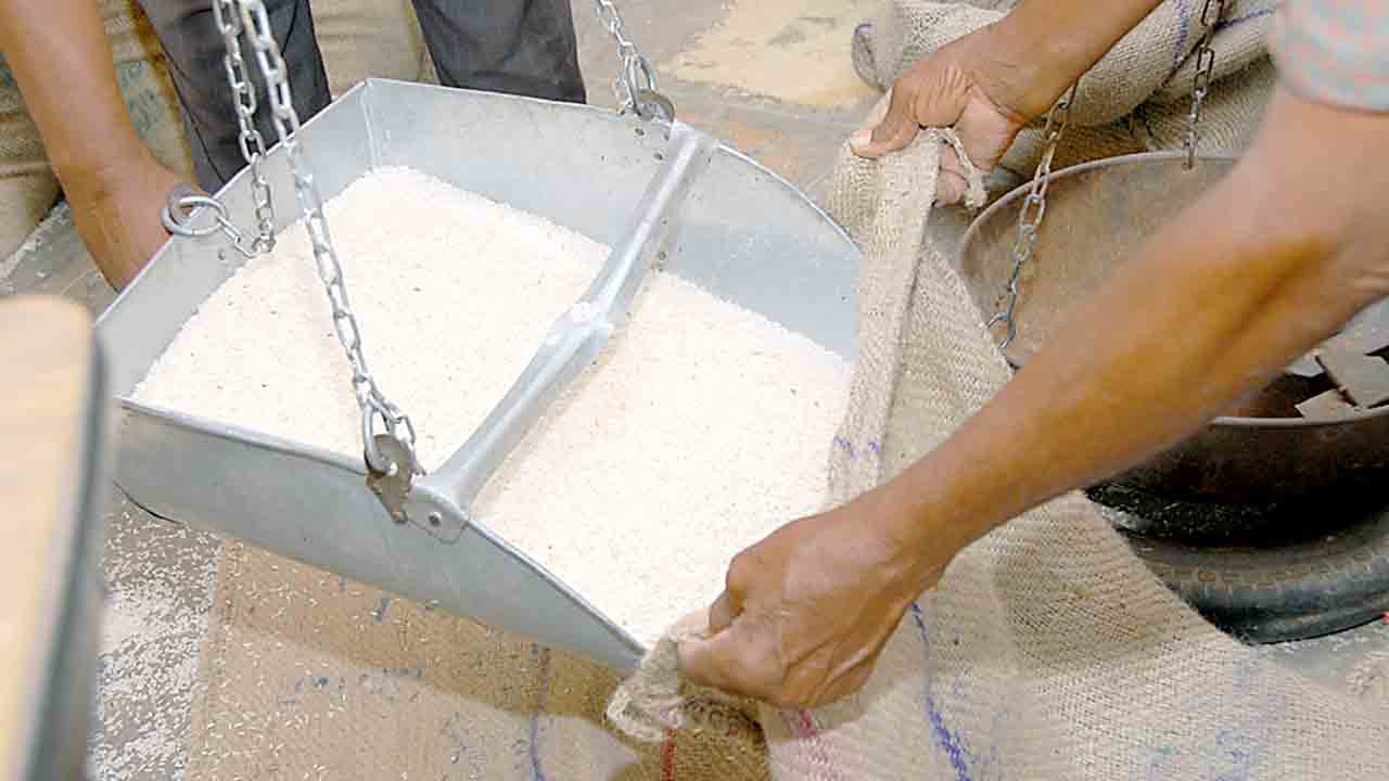 డిసెంబర్‌ దాకా.. ఉచిత బియ్యం