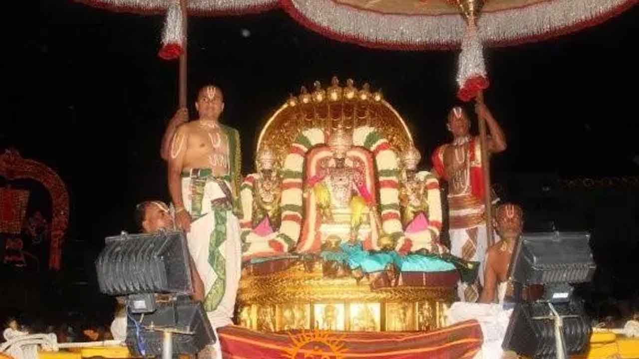 29న పెద్దశేష వాహనంపై మ‌ల‌య‌ప్ప ద‌ర్శనం