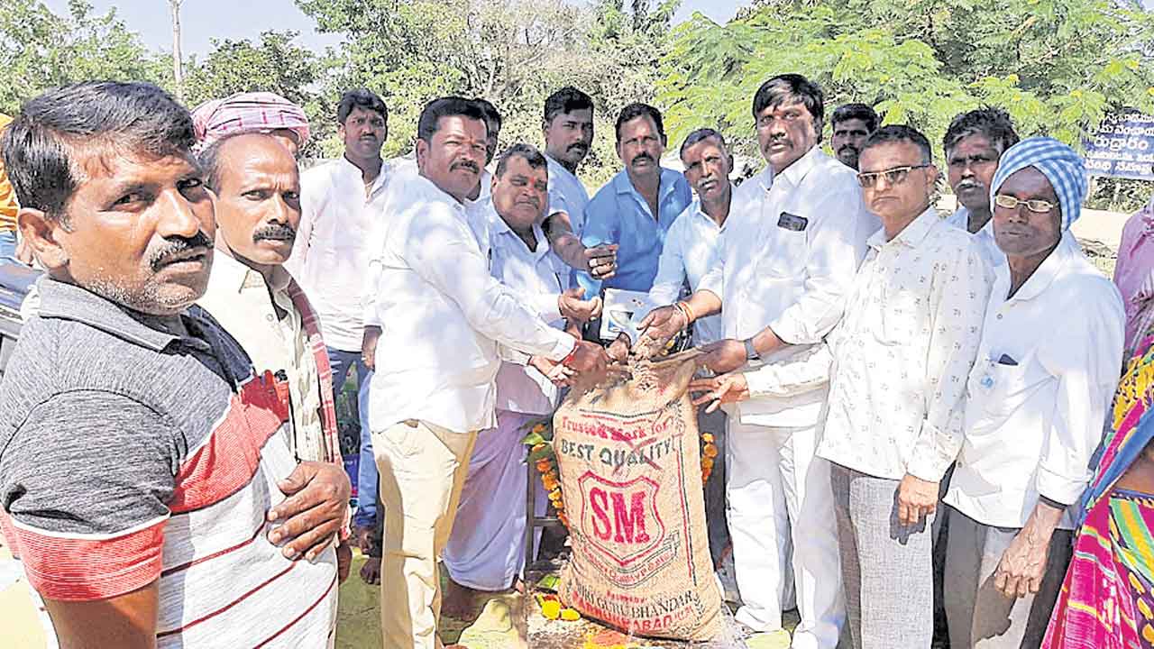 సీఎం కేసీఆర్‌ రైతు పక్షపాతి