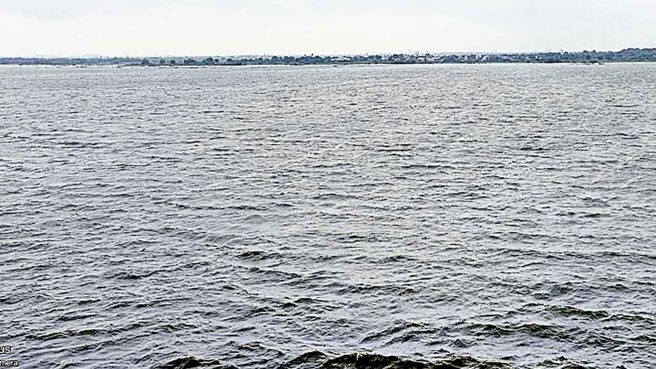 ఎడతెరిపి లేకుండా..