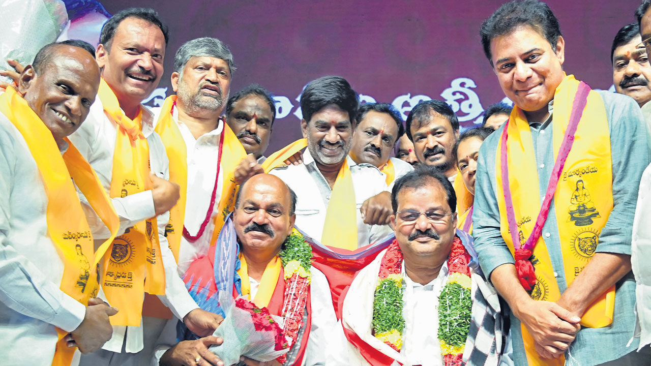 నేతన్నకు మేమున్నాం