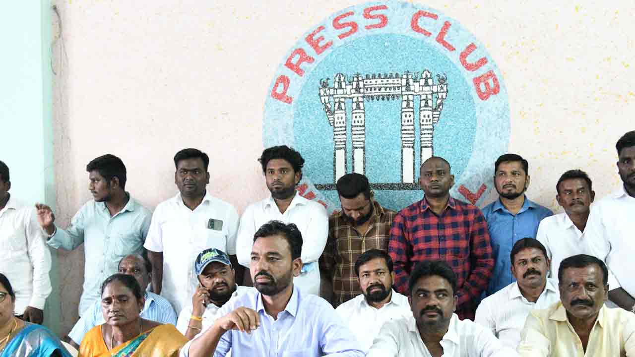 భూదందాలు చేసేది మందకృష్ణ్ణే..