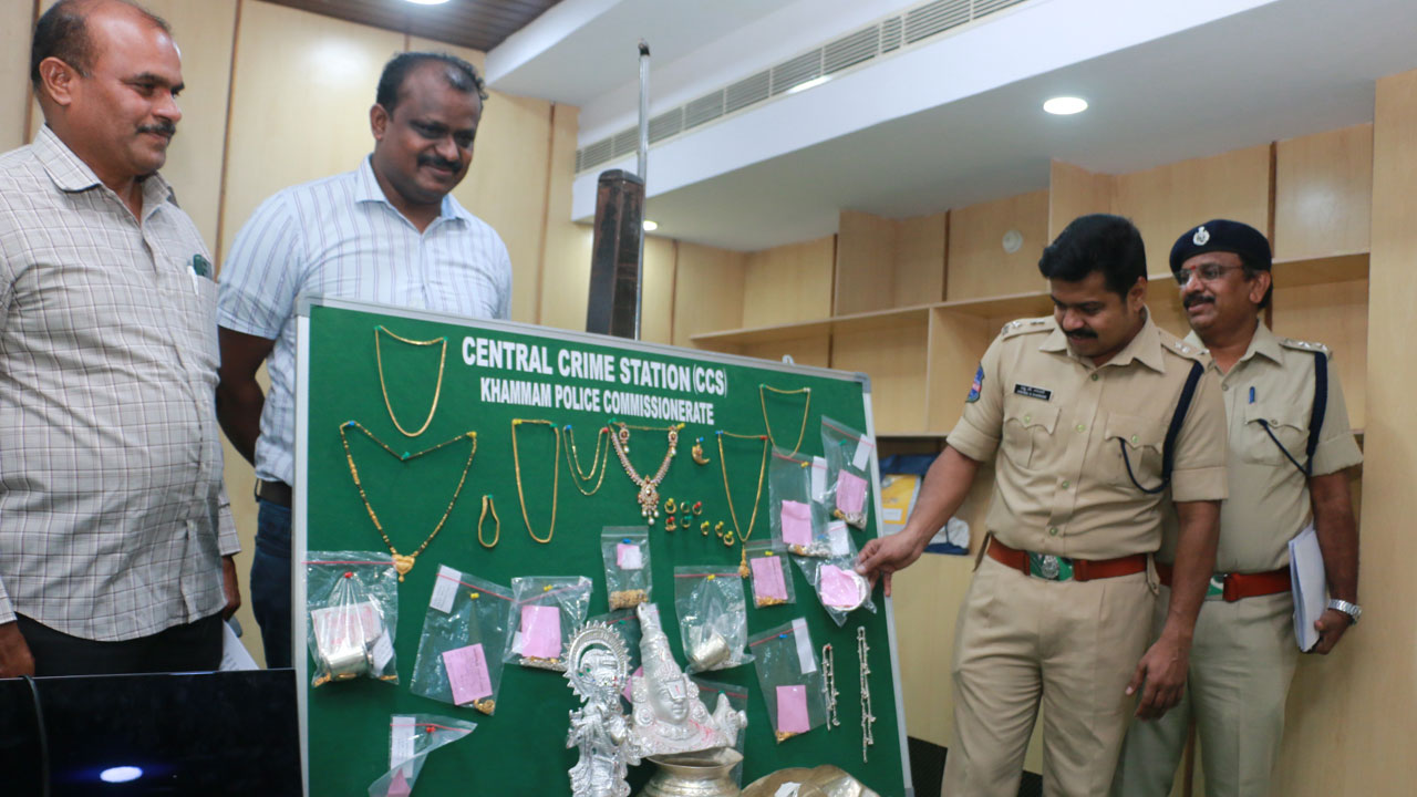 జల్సాలకు అలవాటు పడి.. చోరీలకు తెగించారు