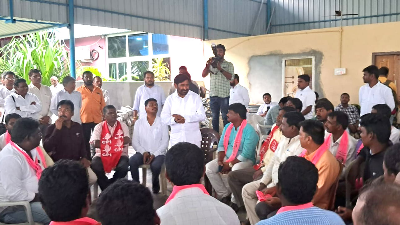 రాజగోపాల్‌రెడ్డిని చిత్తుగా ఓడించాలి