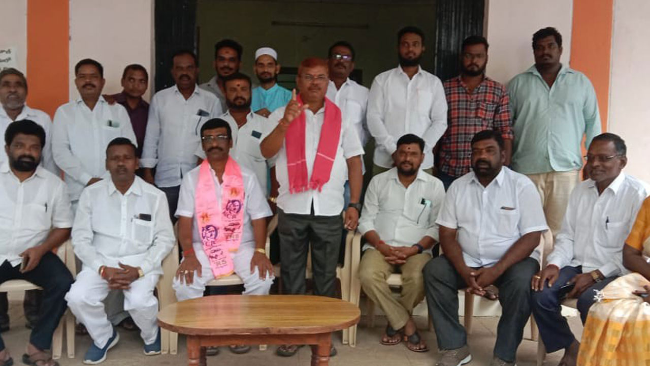 ఆస్తులపై బహిరంగ చర్చకు సిద్ధమా?