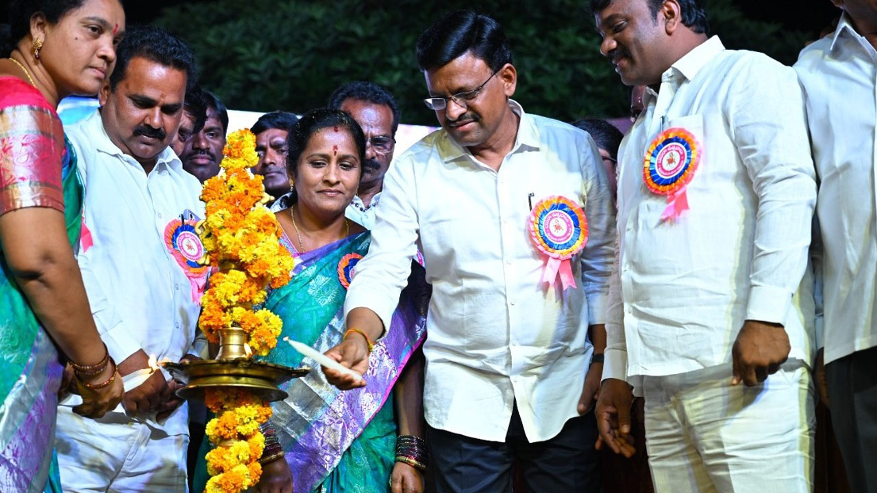 మైసూర్‌ను తలపించిన దసరా ఉత్సవాలు