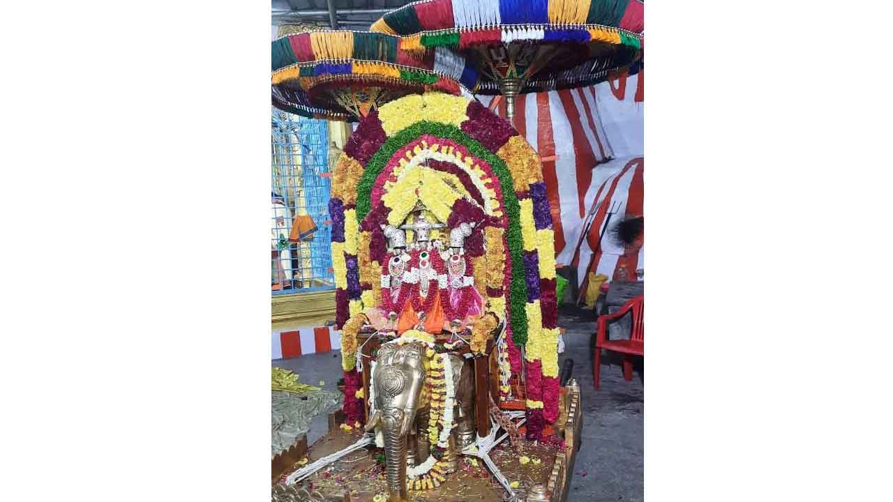 వైభవంగా బ్రహ్మోత్సవాలు