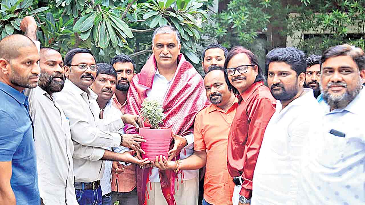 కేసీఆర్‌కు రుణపడి ఉంటాం