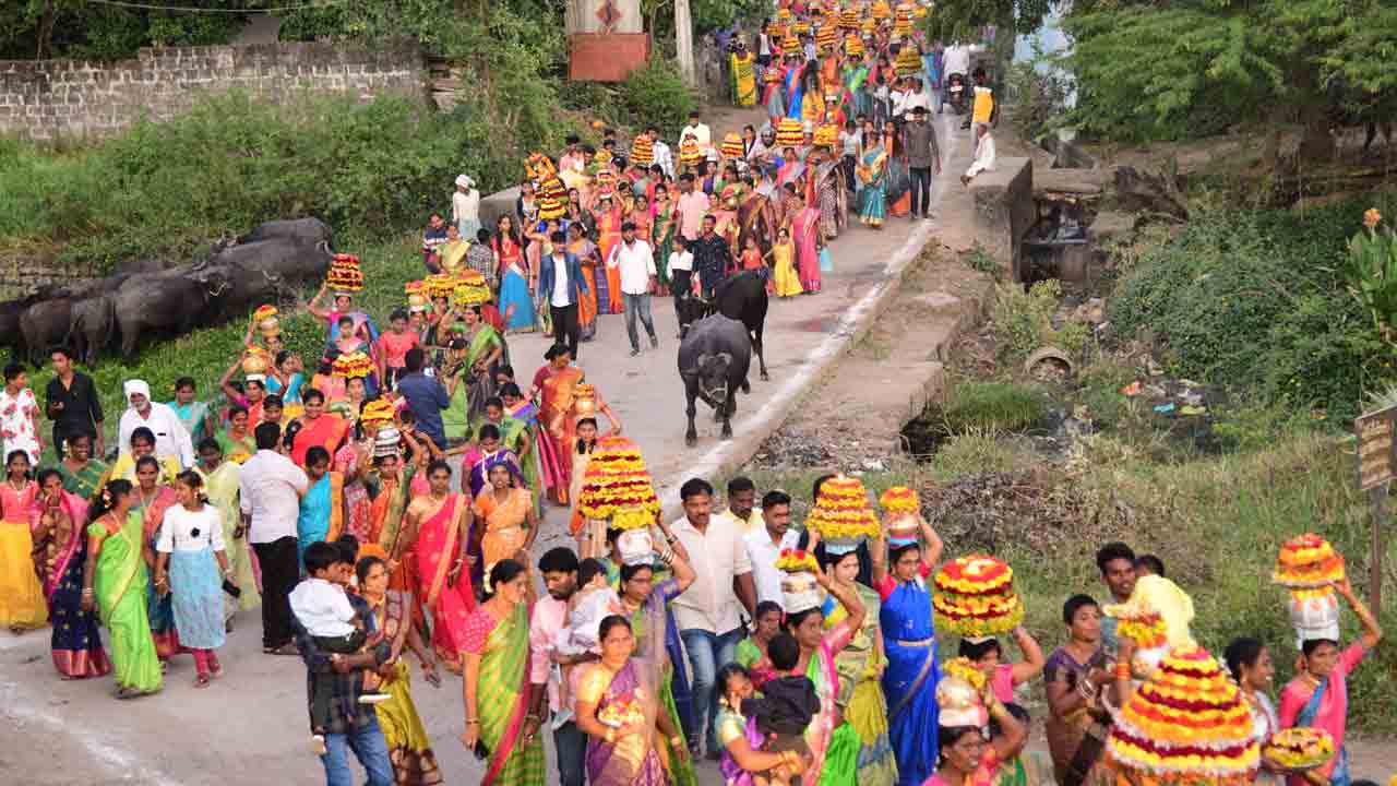 గంగమ్మ ఒడికి గౌరమ్మ