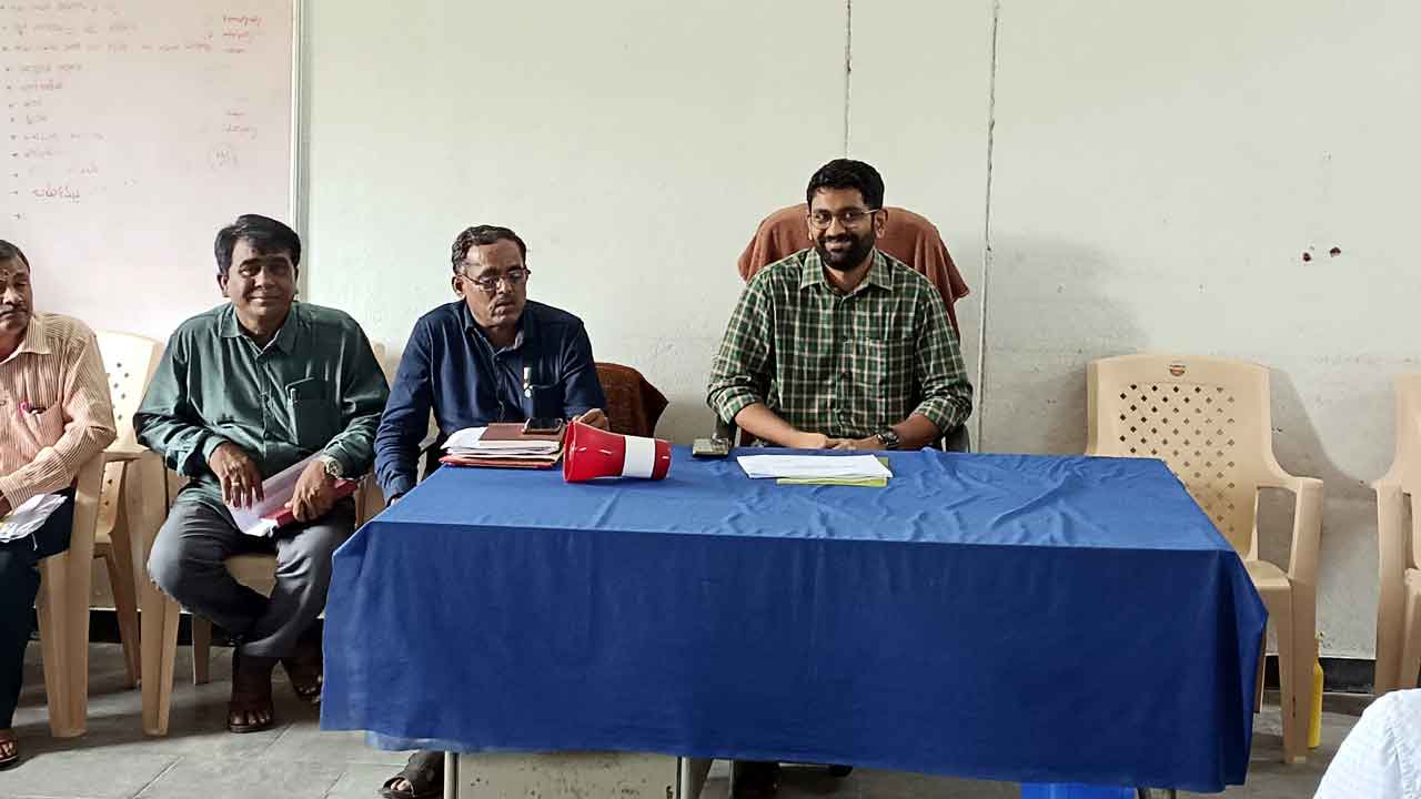 నెలాఖరులోగా పోడు భూముల సర్వే పూర్తిచేయాలి