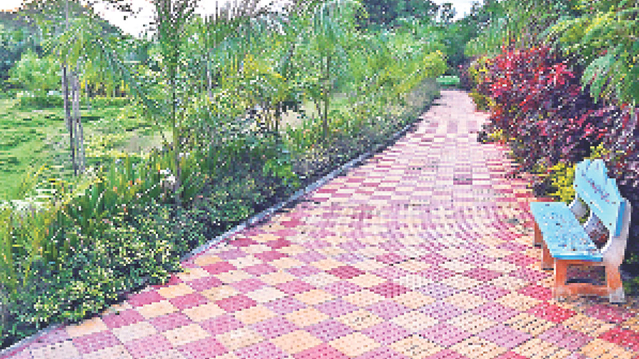 పల్లె మురిసింది మునుగోడు మురిసింది